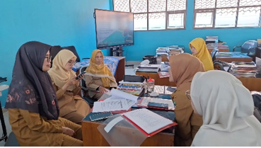 Supervisi Akademik Berbasis Coaching Pendekatan TIRTA Tingkatkan Kompetensi Guru di SMAN 1 Cigalontang